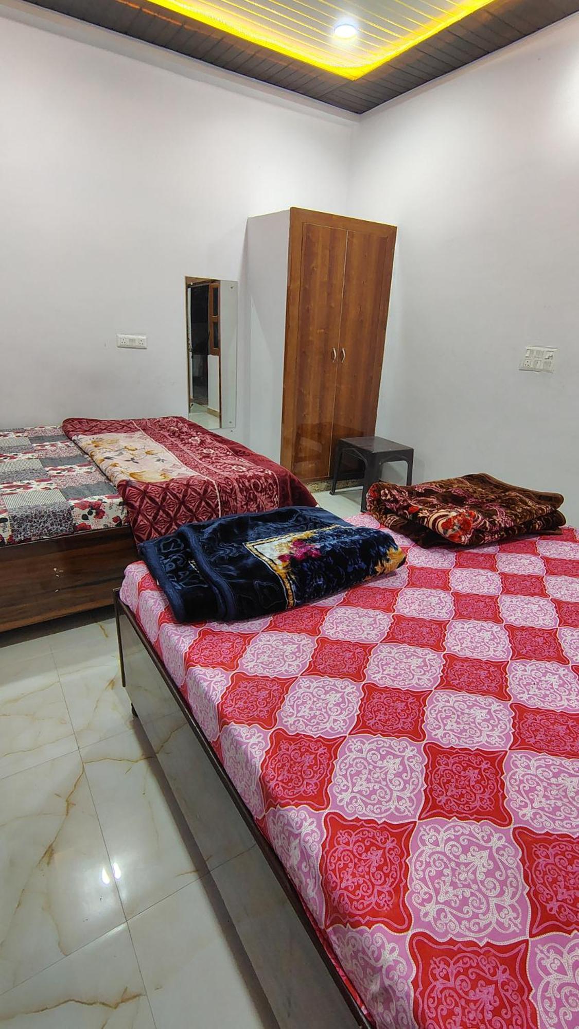 Shri Haridas Kripa Dham Ashram Vrindāvan Quarto foto